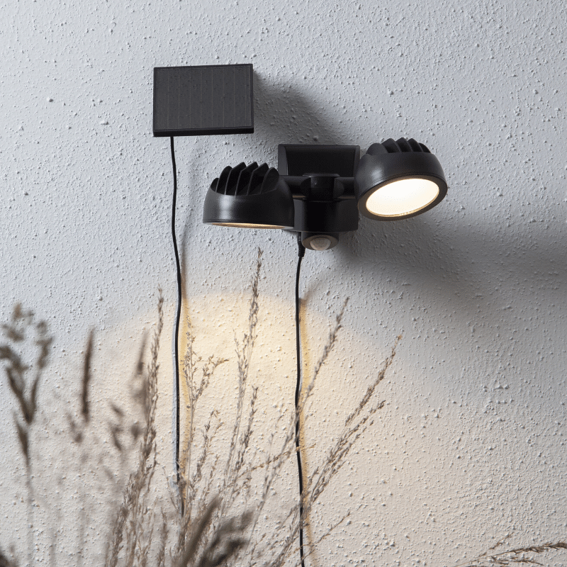 LED Solar Strahler "Powerspot" - warmweiß - 350lm - mit Bewegungsmelder und Lichtsensor - H: 17cm