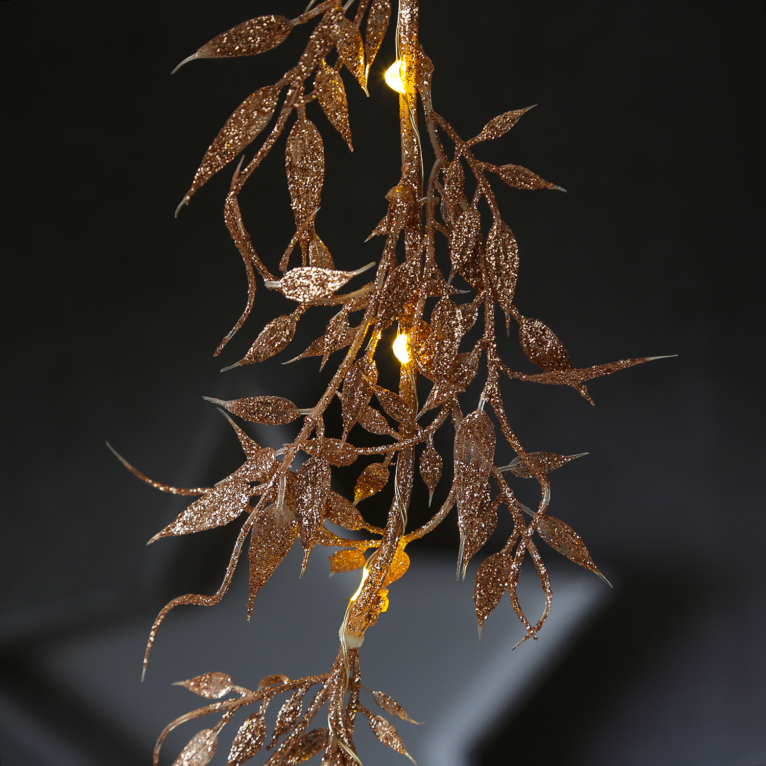 LED Drahtlichterkette Blätter mit Glitzer - 30 warmweiße LED - L: 150cm - Timer - Batterie - rosa