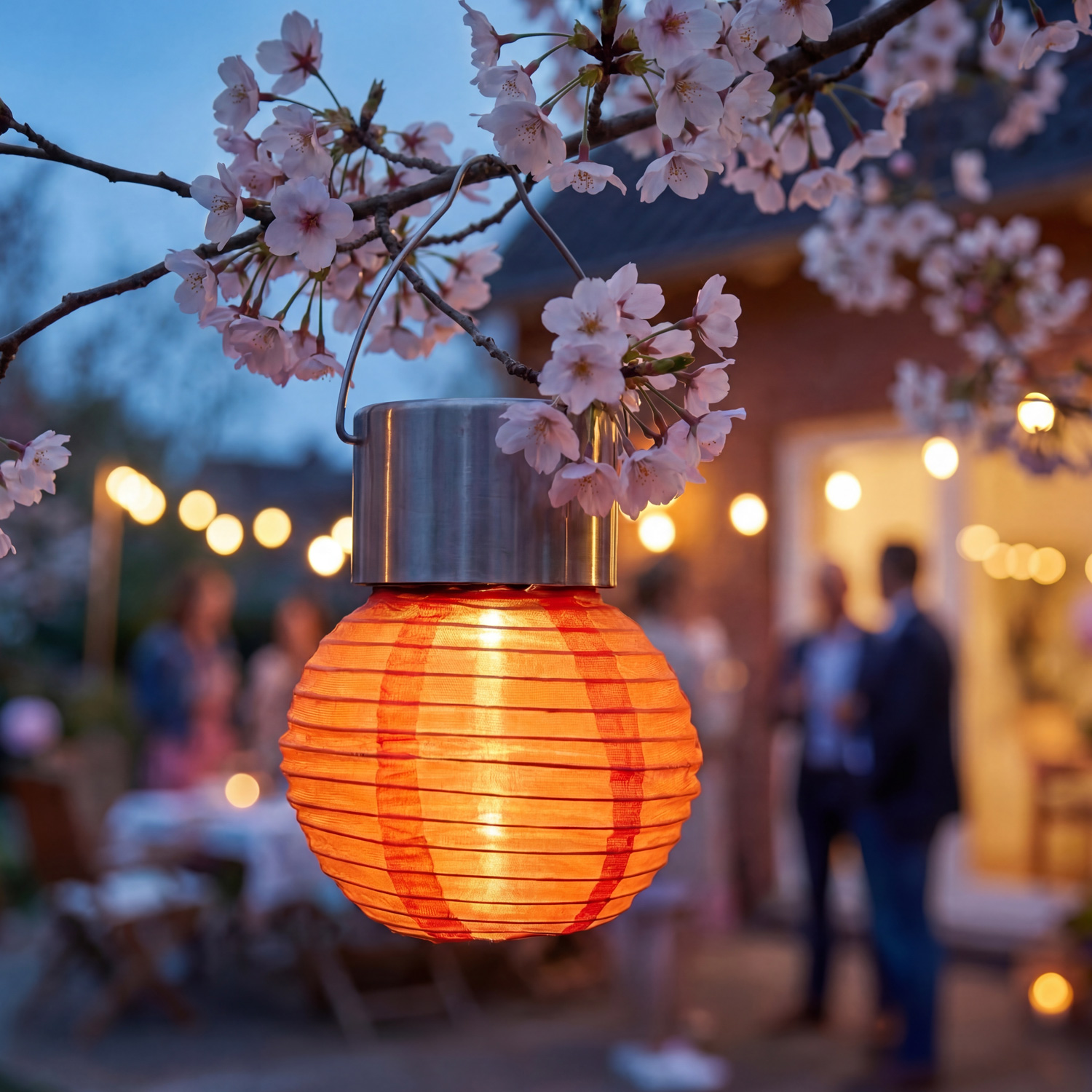 LED Solar Mini Lampion - kaltweiße LED - H: 9,5cm - D: 7cm - Lichtsensor - orange