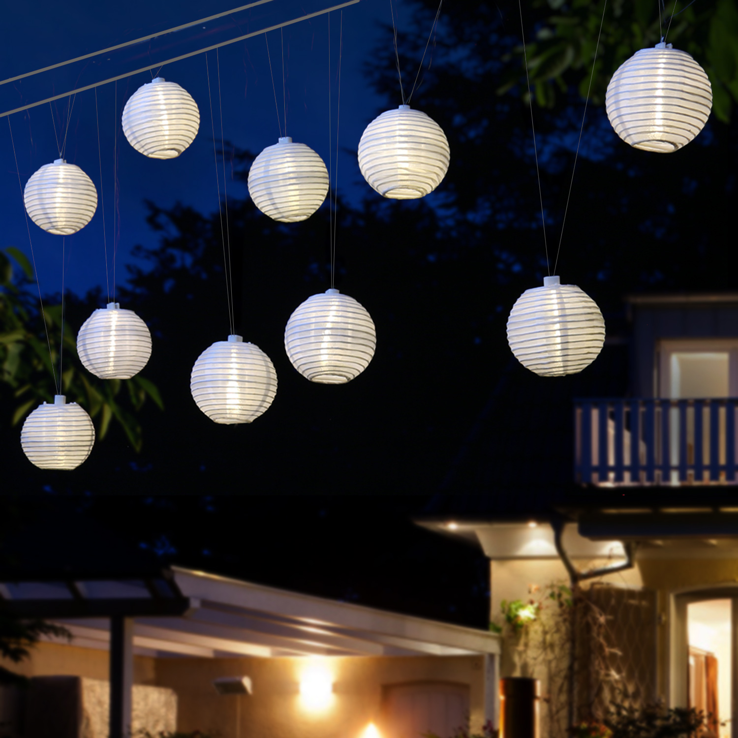 LED Solar Lichterkette LAMPIONS - 10 warmweiße LED - L: 4,5m - 8 Funktionen - Lichtsensor - weiß