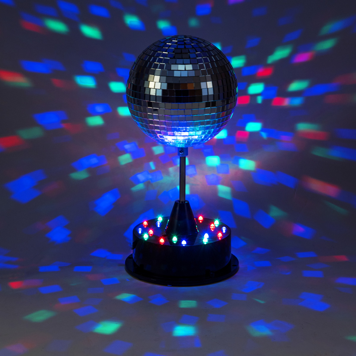 LED Spiegelkugel 13cm mit Standfuß - 18 bunte LED - Batterie und USB Betrieb - silber