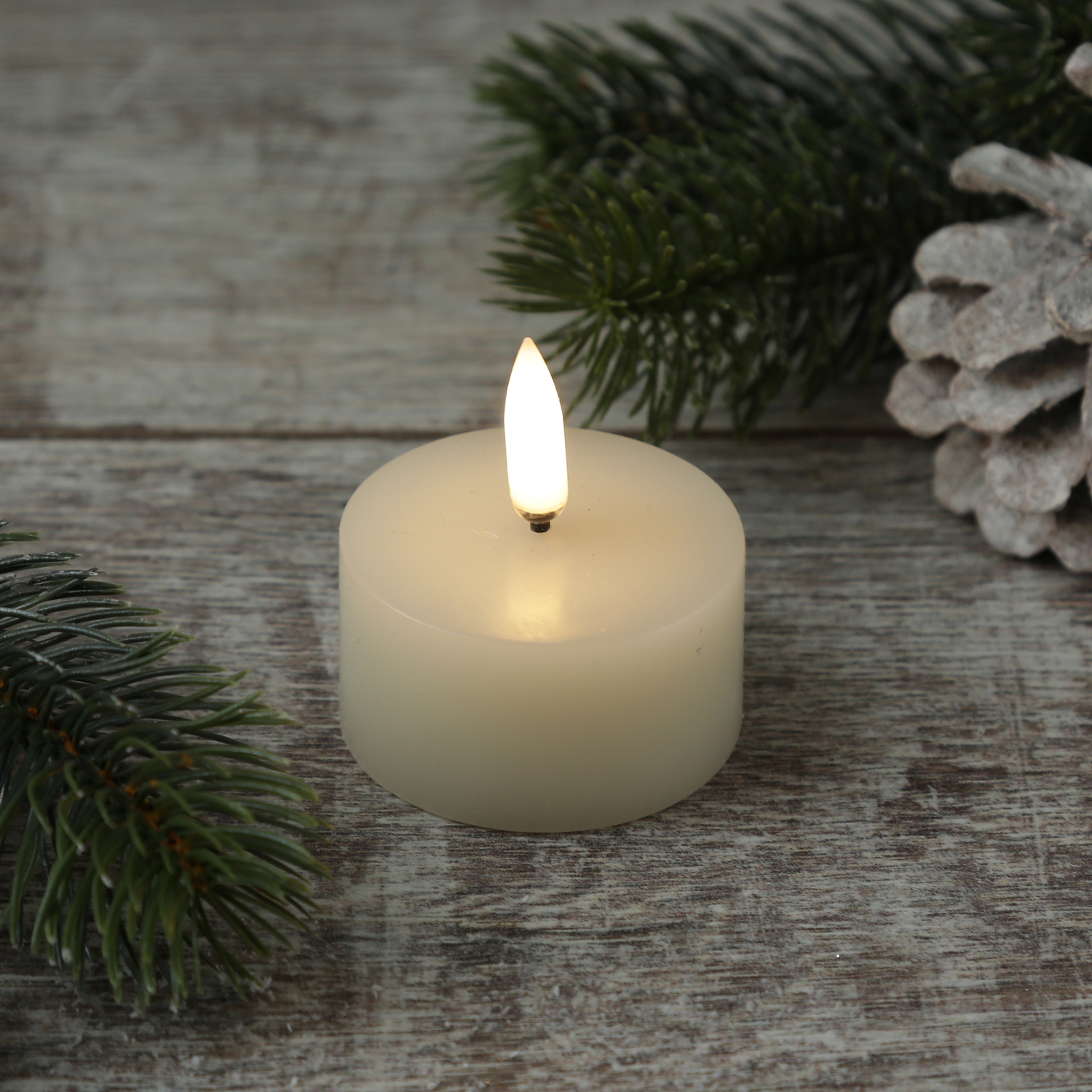 LED Teelicht THEA - realistische 3D Flamme - D: 5cm - H: 5,6cm - Timer - Batteriebetrieb - creme