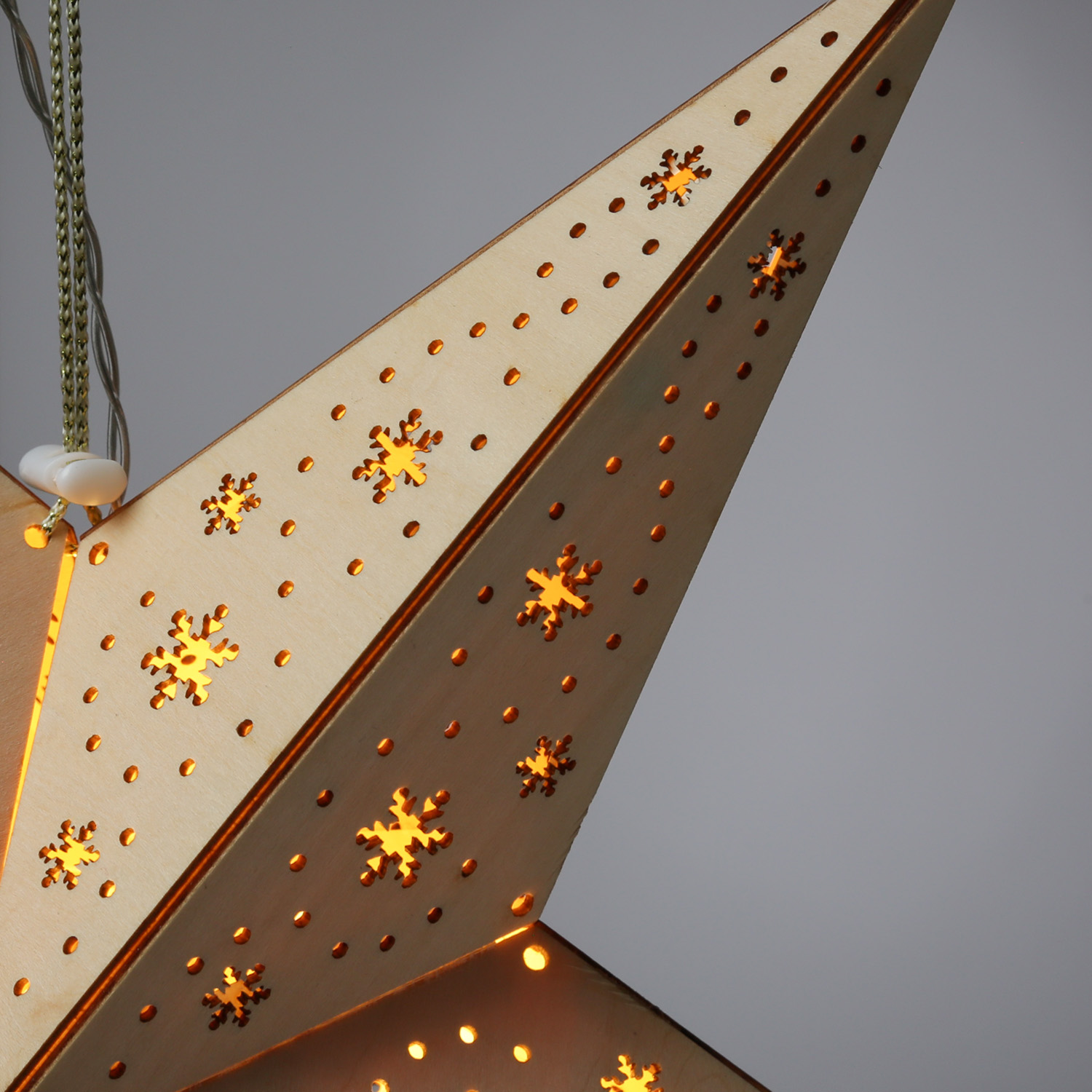 LED Holzstern - mit Schneeflockenmuster - hängend - 5-zackig - 10 warmweiße LED - D: 40cm - Timer