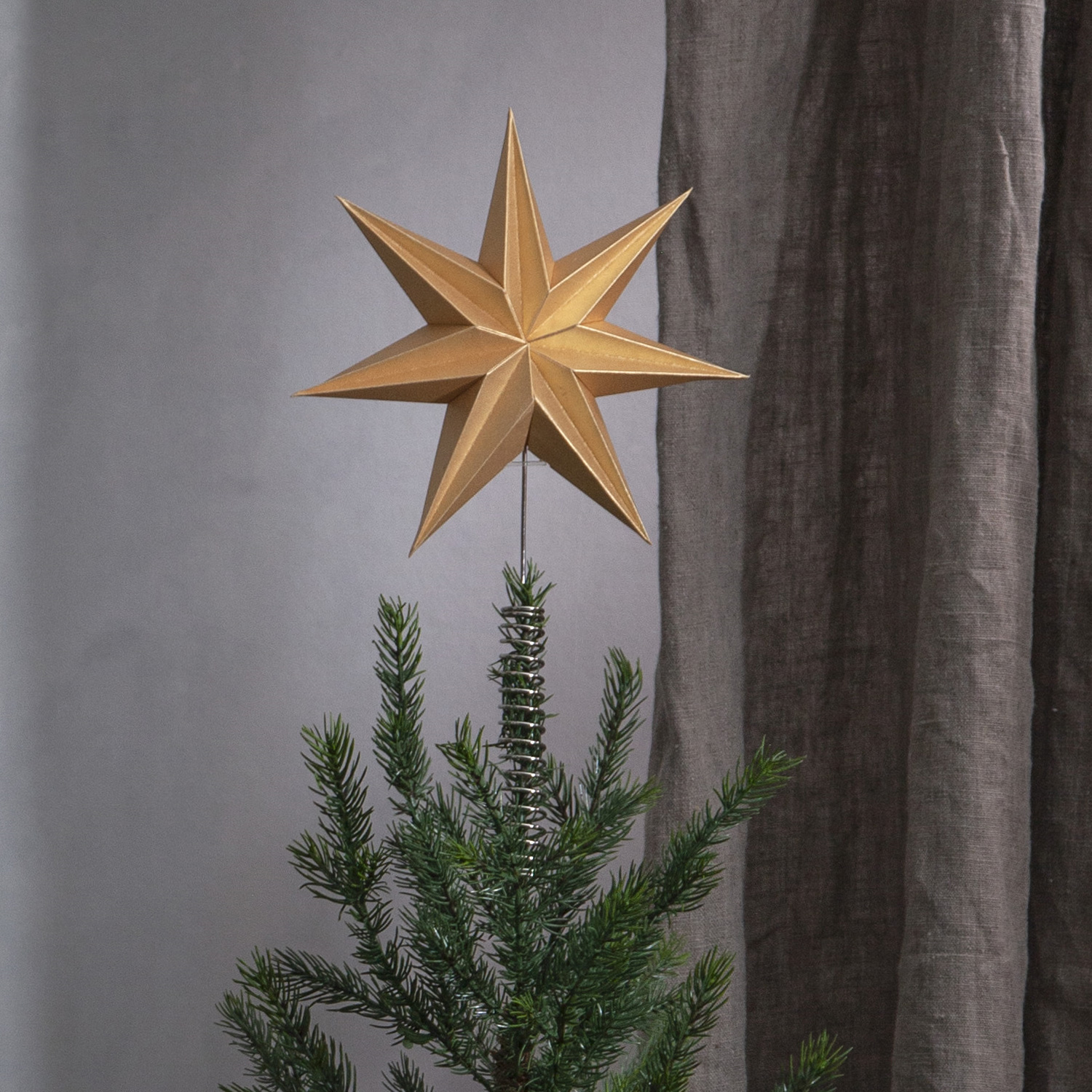 LED Baumspitze Papierstern Isa - 7-zackig - H: 33cm - D: 21cm - gold