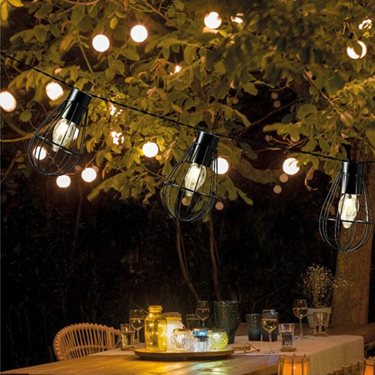 LED Solar Gitter Lichterkette INDUSTRIAL - 8 warmweiße Lampen - L: 1,5m - schwarz