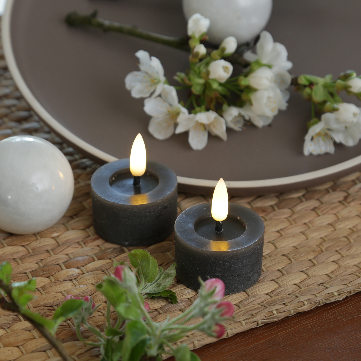 LED Teelichter LINA - Rustik-Optik - Echtwachs - Timer - mit Batterien - D: 4,5cm H: 5cm - 2St.
