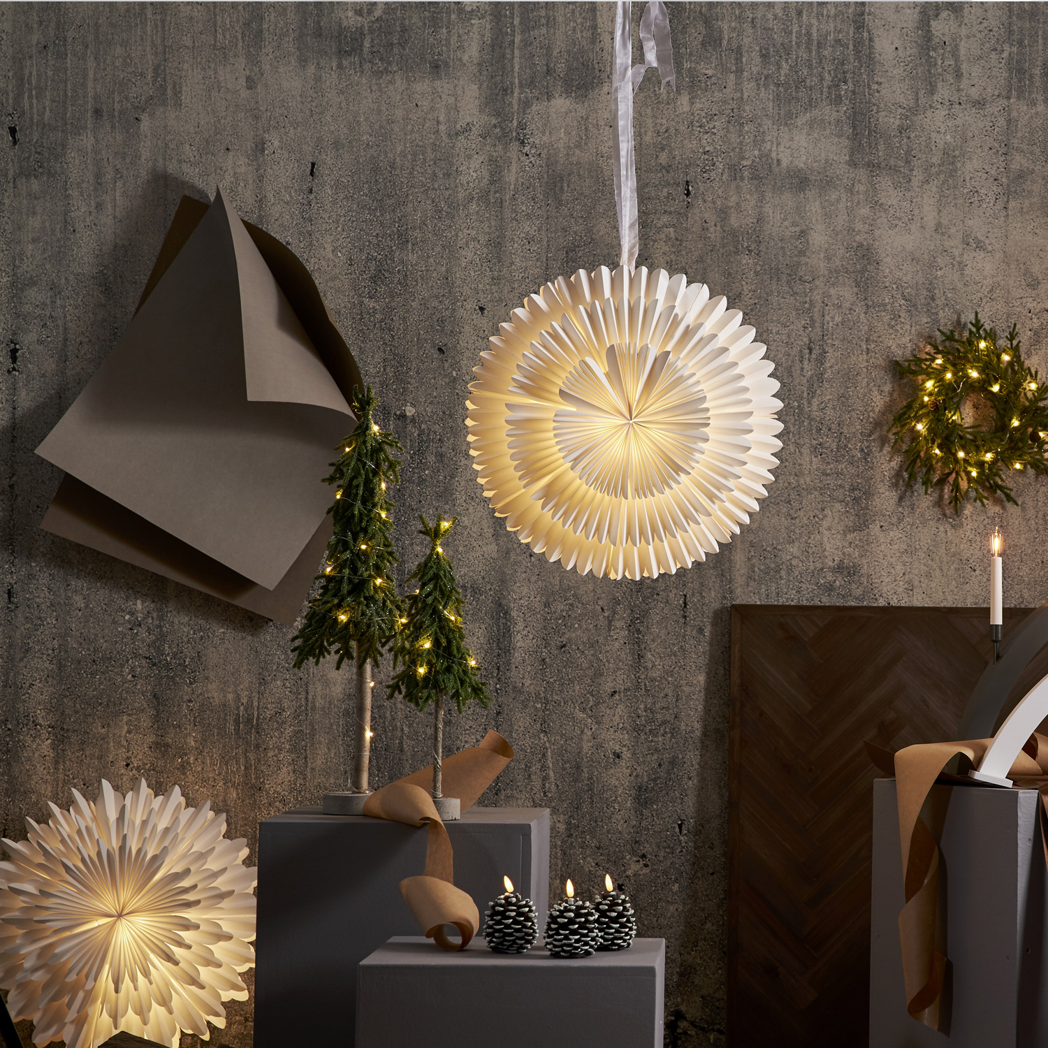 LED Tannenbaum Lummer - stehend - Tischbaum - 10 warmweiße LED - H: 45cm - Batteriebetrieb - grün