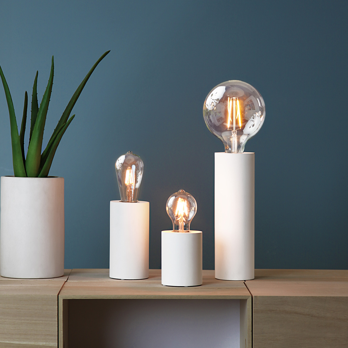 Lampenhalterung TUB - Tischleuchte - E27 - H: 25cm - stehend - Kabel mit Schalter - Holz - weiß Lampenhalterung TUB - Tischleuchte - E27 - H: 25cm - stehend - Kabel mit Schalter - Holz - weiß