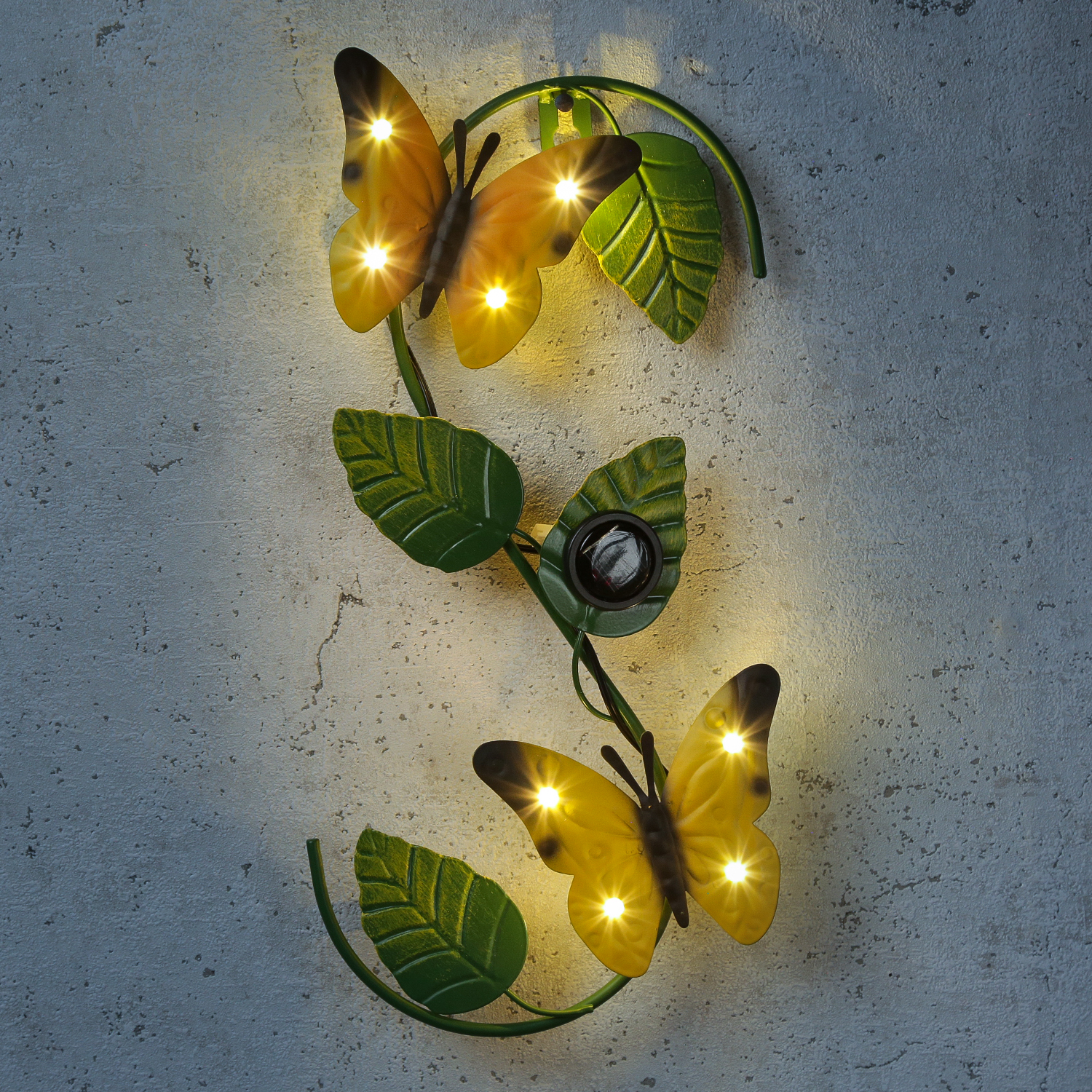 LED Solar Wanddeko Bienen - 8 warmweiße LED - Metall - H: 30cm - Dämmerungssensor