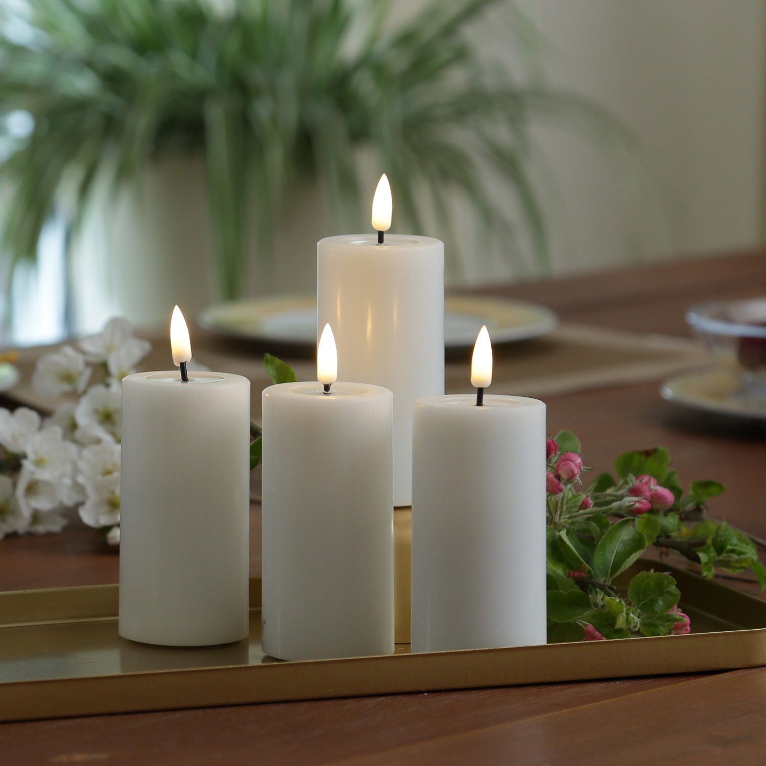 LED Kerzenset MIA - Echtwachs - H: 10cm/D: 5cm - mit Batterien/Fernbedienung - weiß - 4er Set