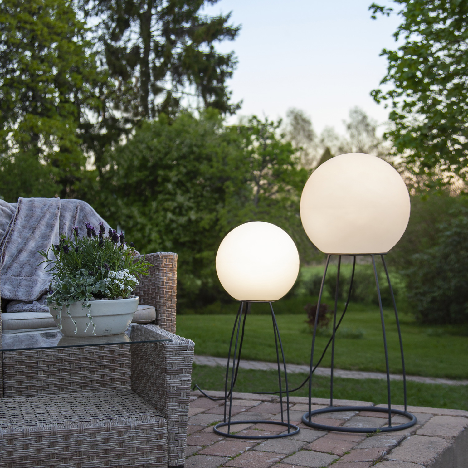 Beistelllampe/Gartenlampe "SIT" - outdoor IP65 - E27 Sockel - H: 95cm D: 40cm - max 25W