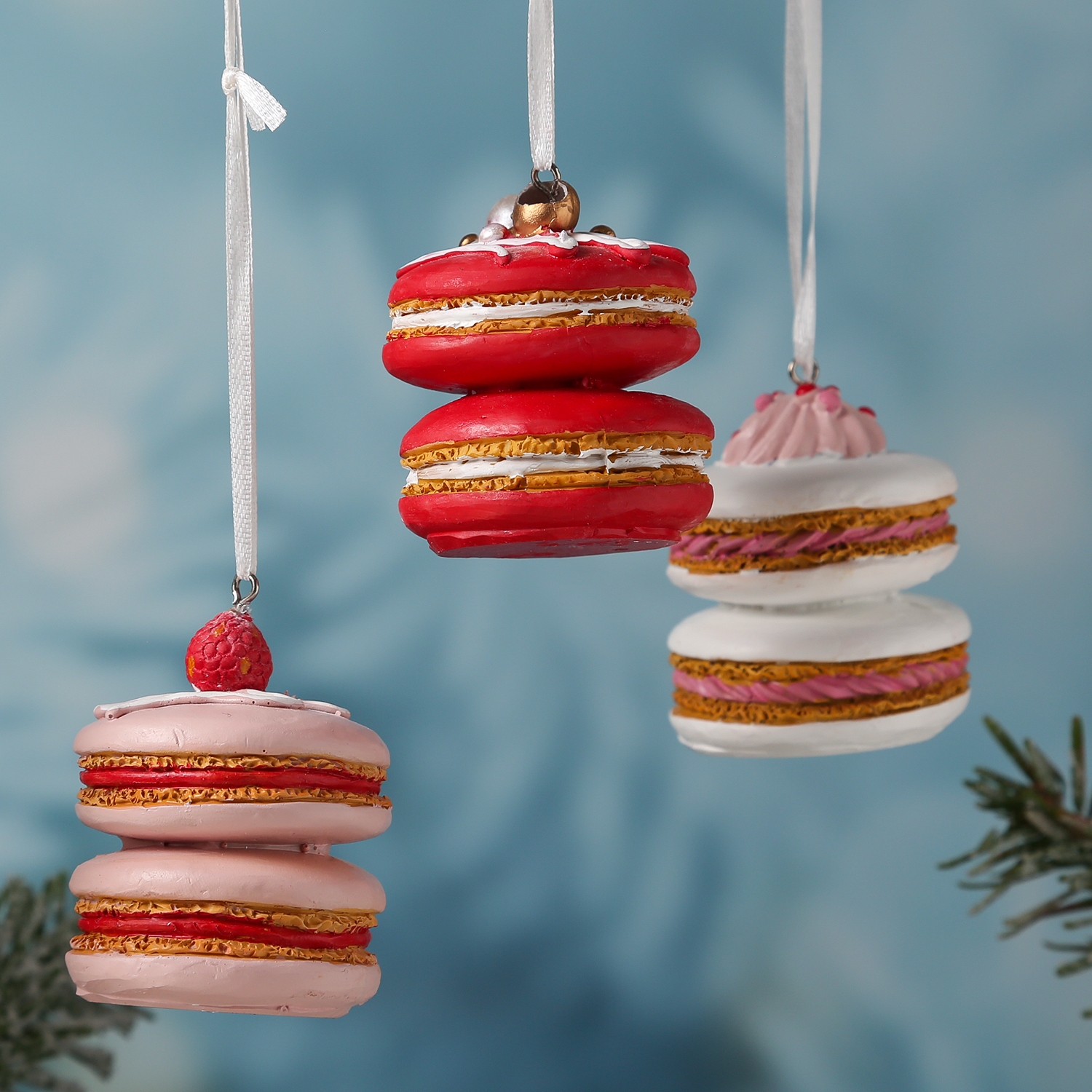 Weihnachtsbaumschmuck MACARON - Polyresin - inkl. Aufhänger - matt - H: 6,5cm - weiß