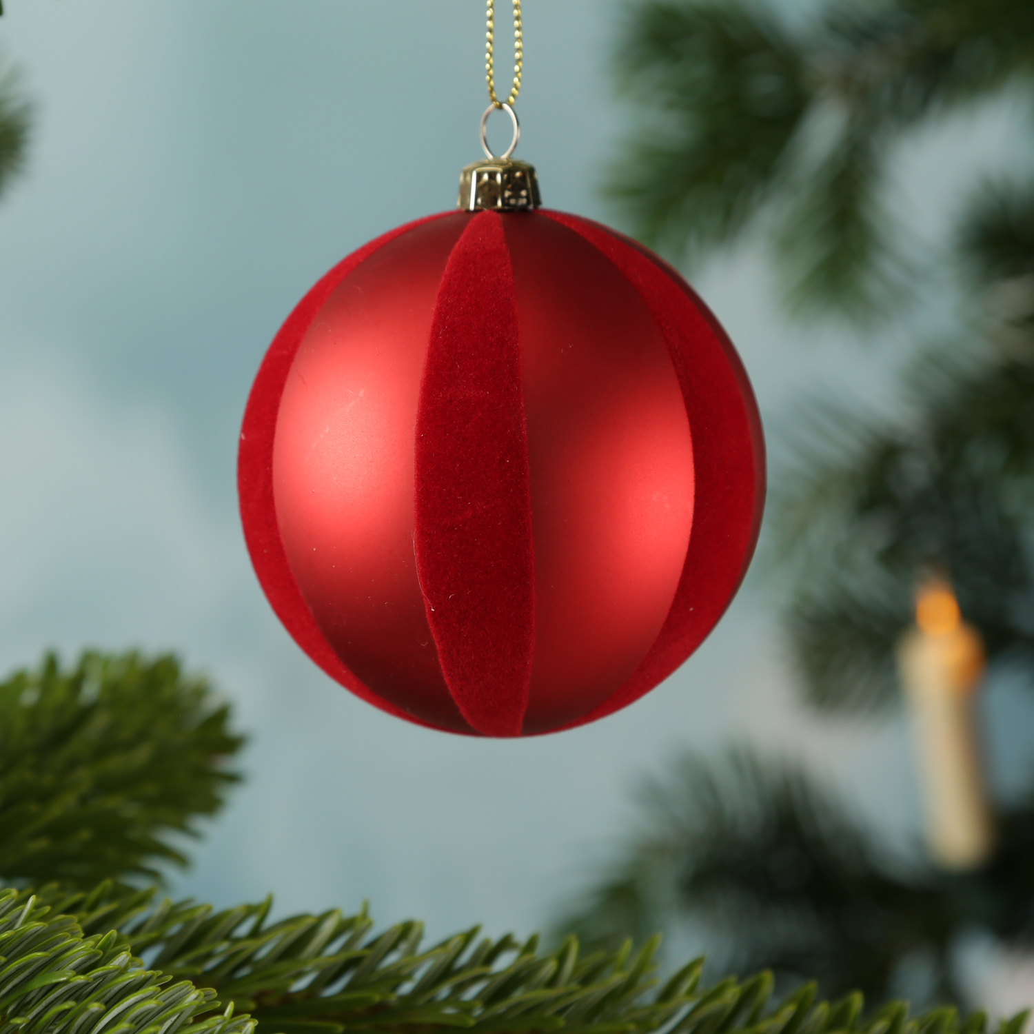 Christbaumkugeln mit Samtstreifen - Weihnachtsbaumkugeln - bruchfest - D: 8cm - rot - 12er Set