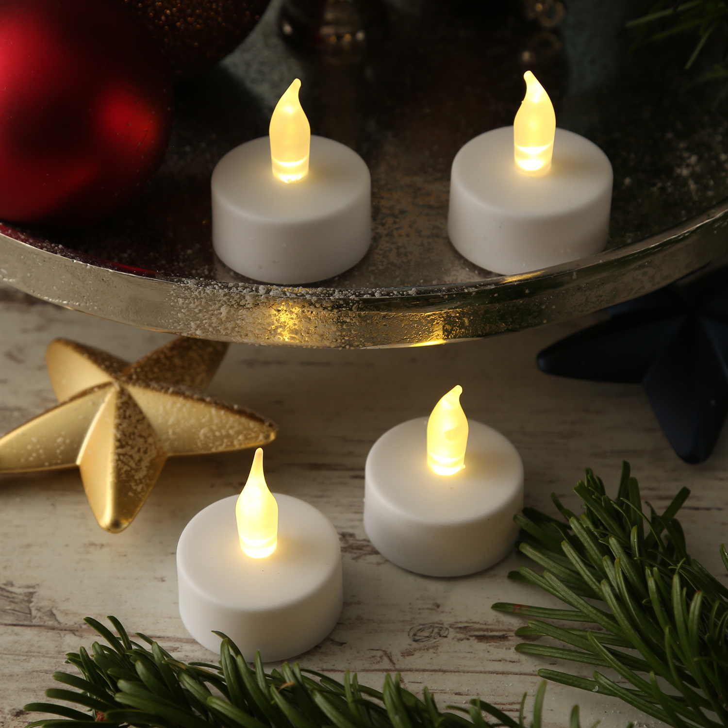 LED Teelichter - warmweiß flackernde Flamme - Kunststoff - D: 3,7cm - inkl. Batterien - weiß - 4Stk.