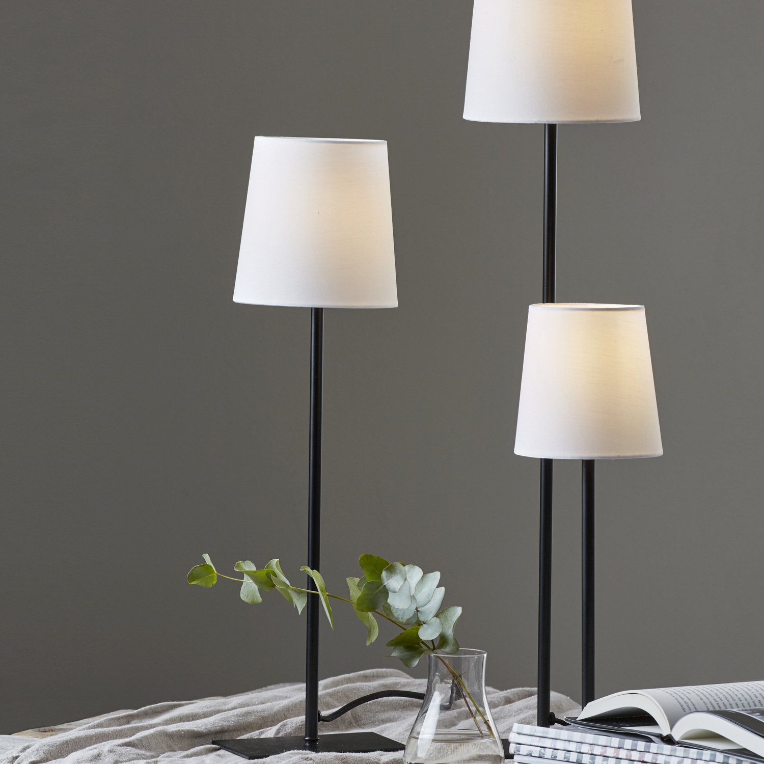 Papierstern/Dekoleuchte "Frozen" - stehend - 7-zackig - Ø 35cm, H: 85cm - E14 - inkl. Kabel - weiß