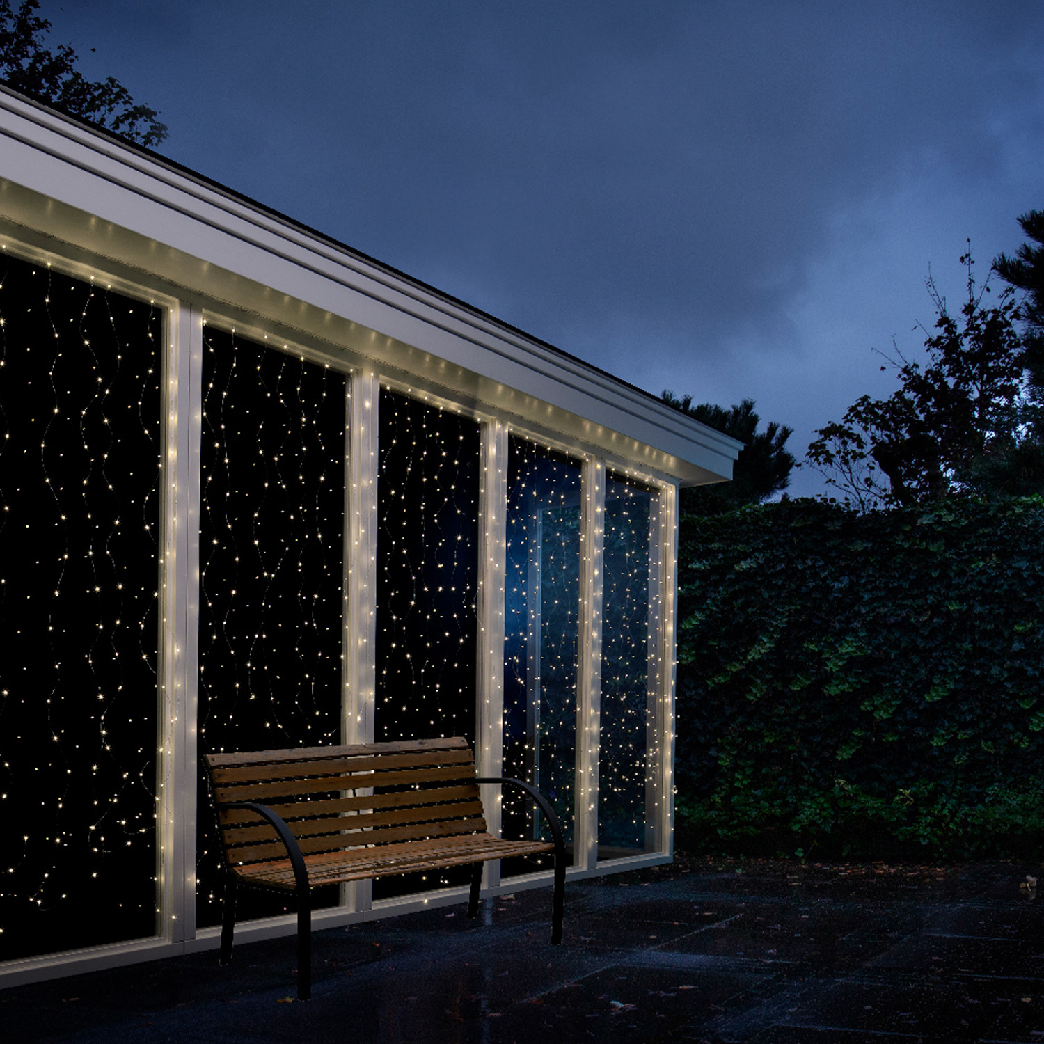 LED Lichtervorhang - 10 Stränge - 100 warmweiße LED - L: 0,9m - H: 1m - Außentrafo