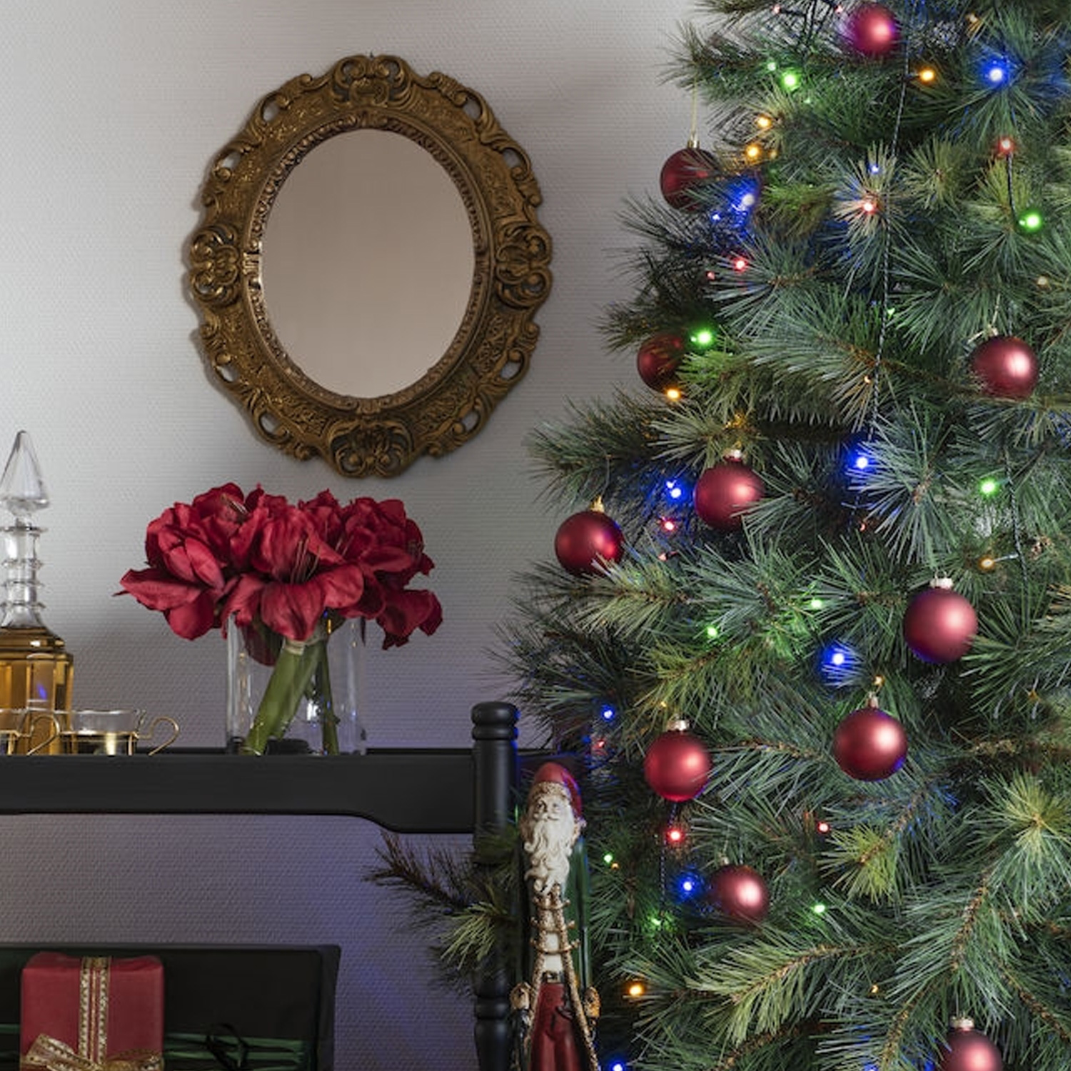 LED Baummantel Lichterkette - 6 Stränge á 45 gefrostete warmweiße LED - Timer - Außen