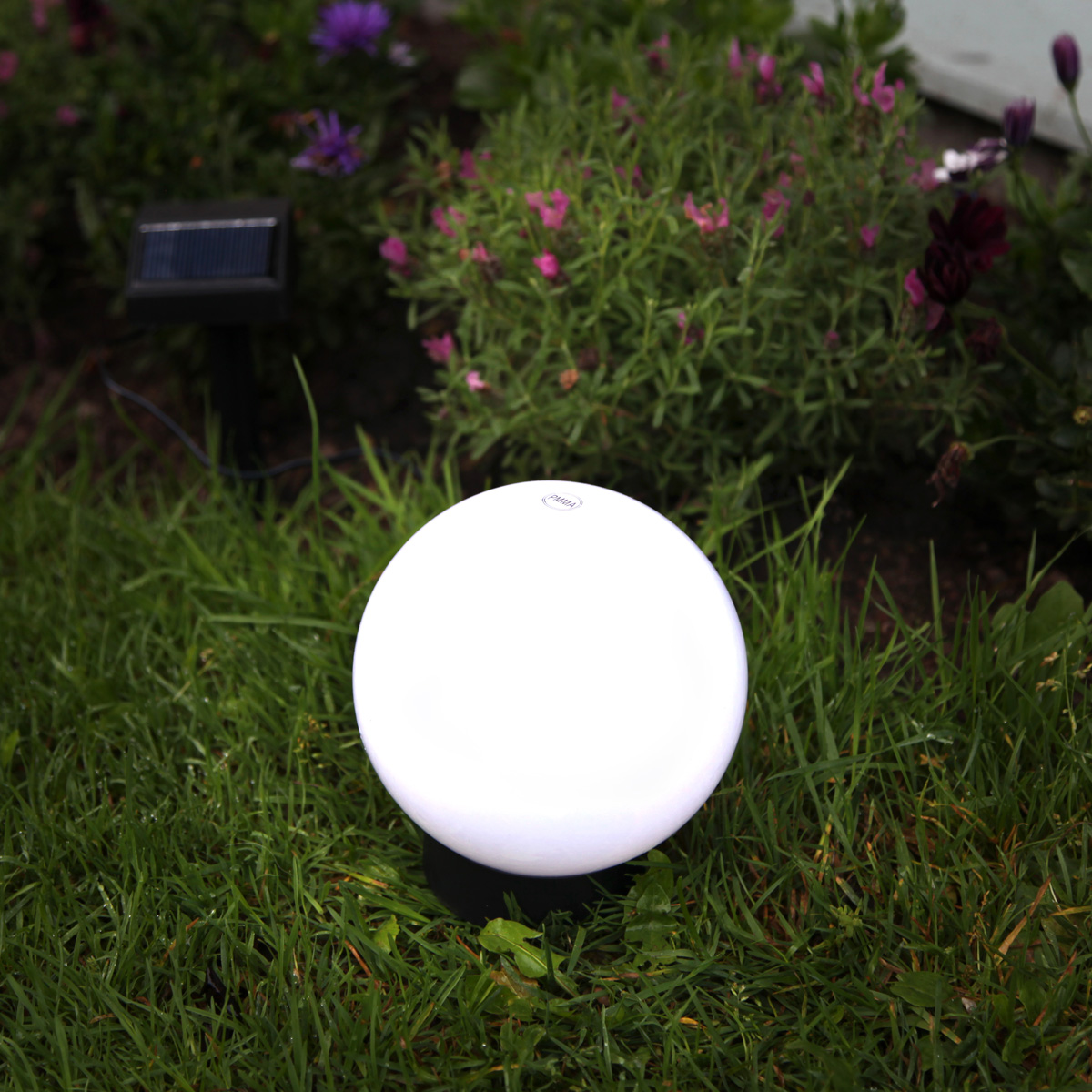 LED Solar Gartenkugel "Globus" - Erdspieß - H: 32cm, D: 15cm - warmweiße LED