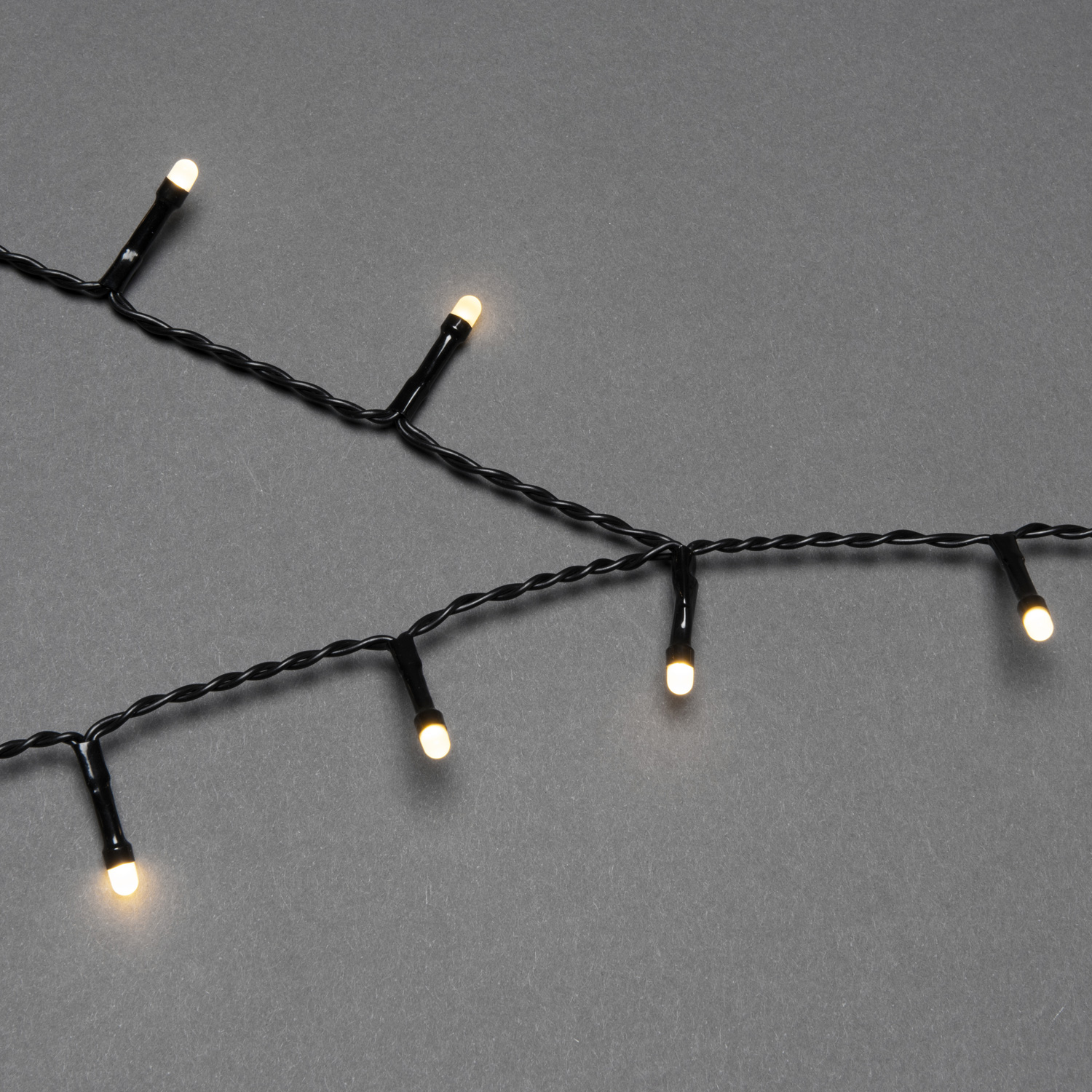 LED Baummantel Lichterkette - 6 Stränge á 45 gefrostete warmweiße LED - Timer - Außen - L: 1,80m