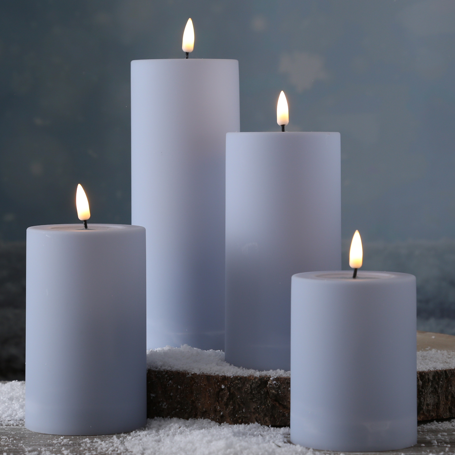 LED Stumpenkerze MIA - Kunststoff - realistische 3D Flamme - H: 10cm - outdoor - pastellblau