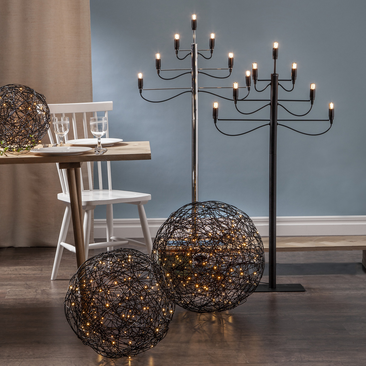 LED 3D Designkugel "Trassel" - D: 50cm - 150 warmweiße LED - Indoor & Outdoor - schwarz
