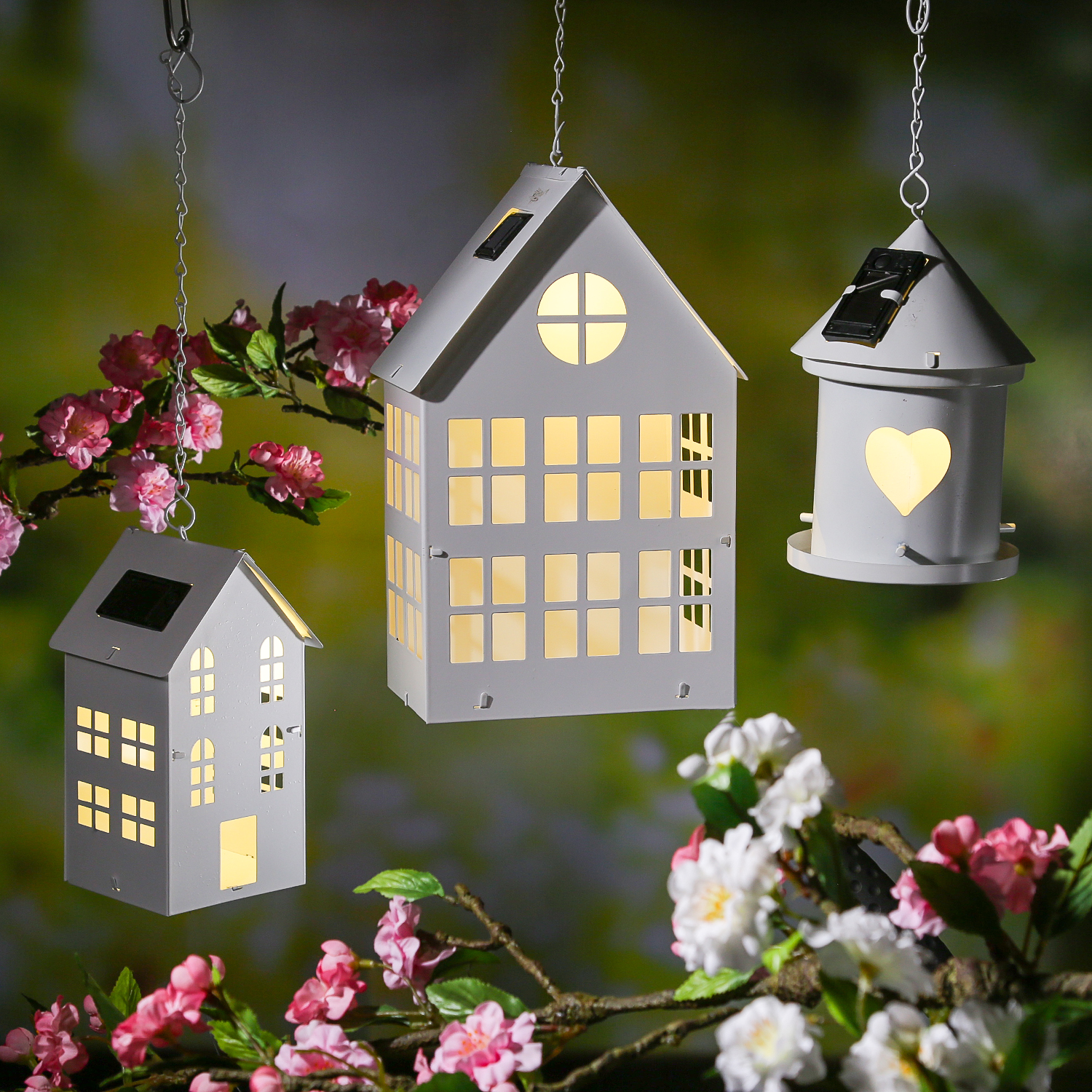 LED Solar Haus - Lichthaus - DIY  Laterne - warmweiße LED - Dämmerungssensor - H: 28cm - weiß