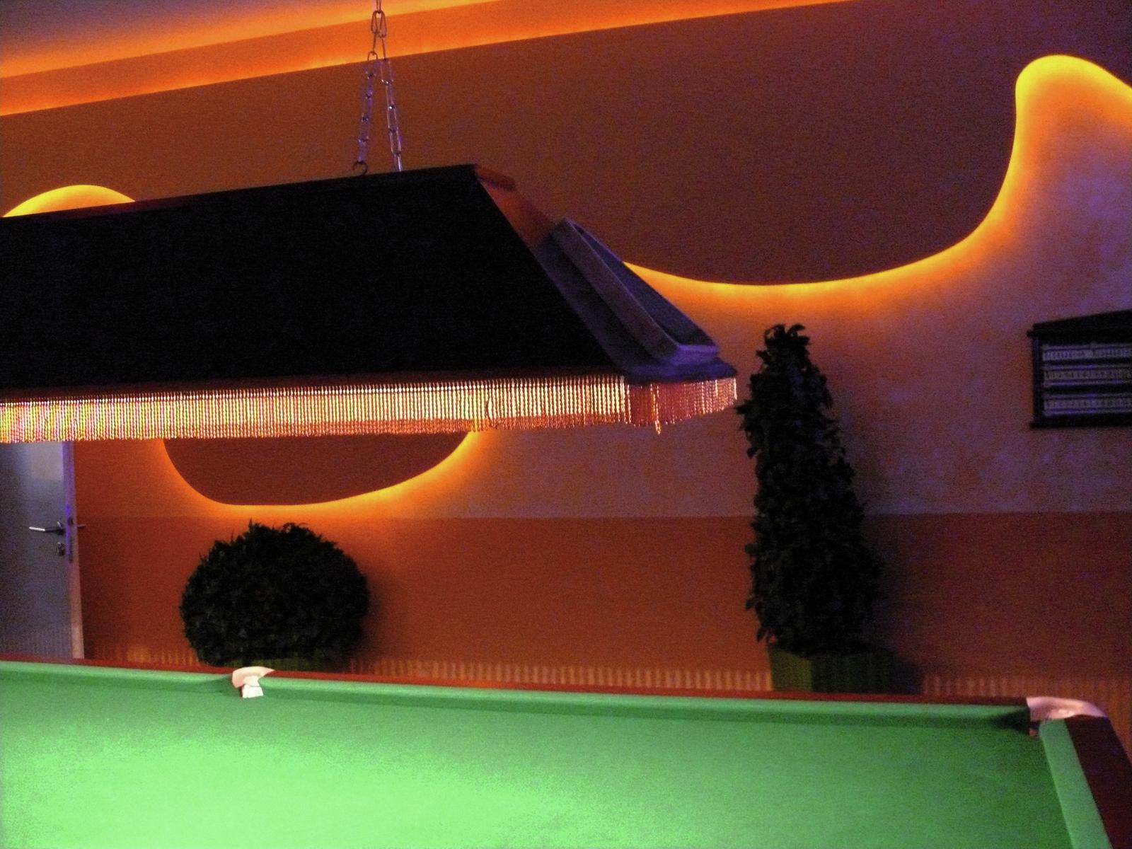 RUBBERLIGHT LED Lichtschlauch - Outdoor - RL1 - 1056 LED - 44m - anschlussfertig - gelb