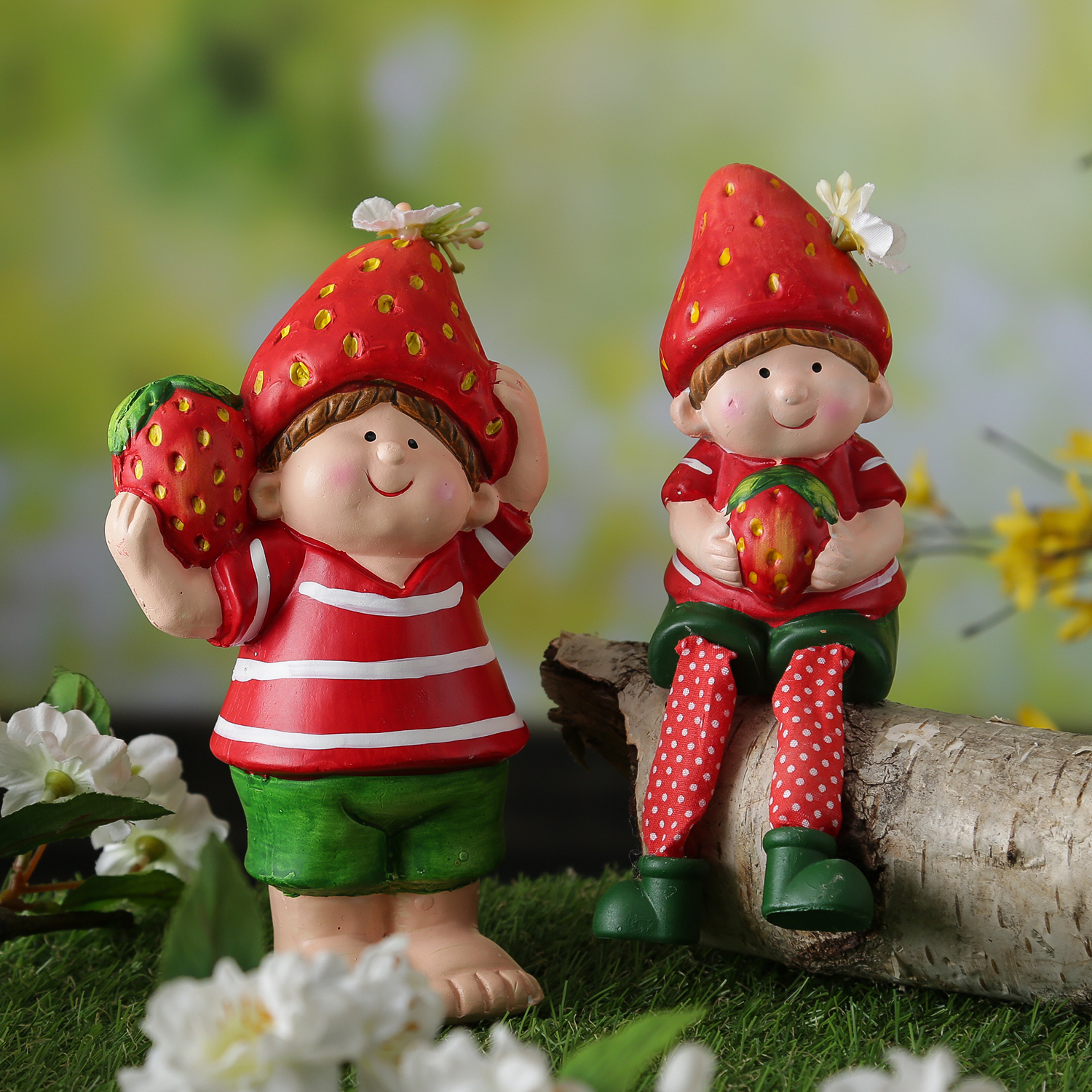 Dekofigur Erdbeerjunge Fritz - niedliche Gartenfigur mit Erdbeere - Keramik - H: 18,5cm - rot Dekofigur Erdbeerjunge Fritz - niedliche Gartenfigur mit Erdbeere - Keramik - H: 18,5cm - rot