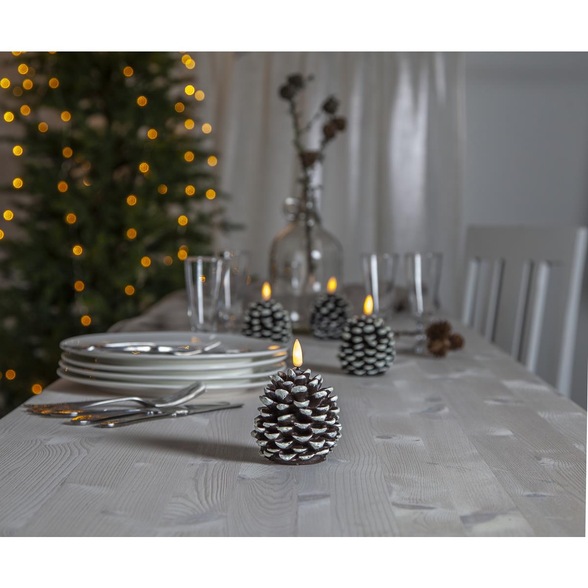 LED Kerze "Kieferzapfen" - warmweiße LED - H: 10,5cm, D: 8cm - Timer - braun