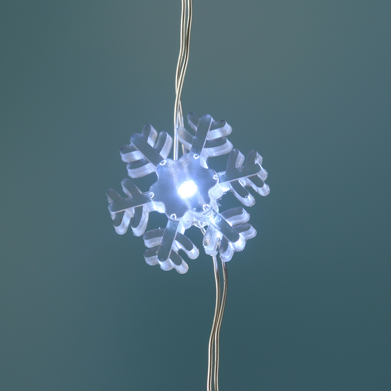 LED Drahtlichterkette Eisblume - 40 kaltweiße LED - L: 1,95m - Timer - Batterie - silber/transparent