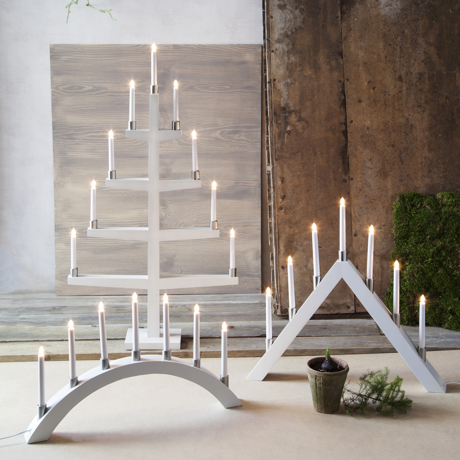 Lichterbogen TALL  - 7 warmweiße Glühlampen - L: 67cm, H: 40cm - Holz - Schalter - Weiß