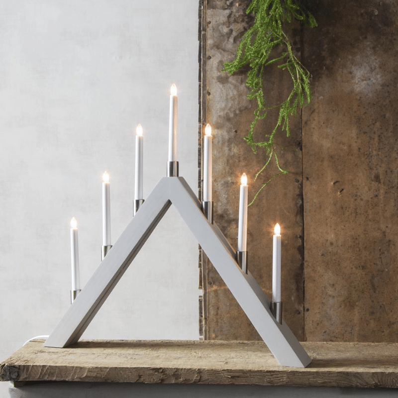 Fensterleuchter LILJA - Stimmungsleuchter mit Verzierung - H: 25cm - warmweiße E10 Glühlampen