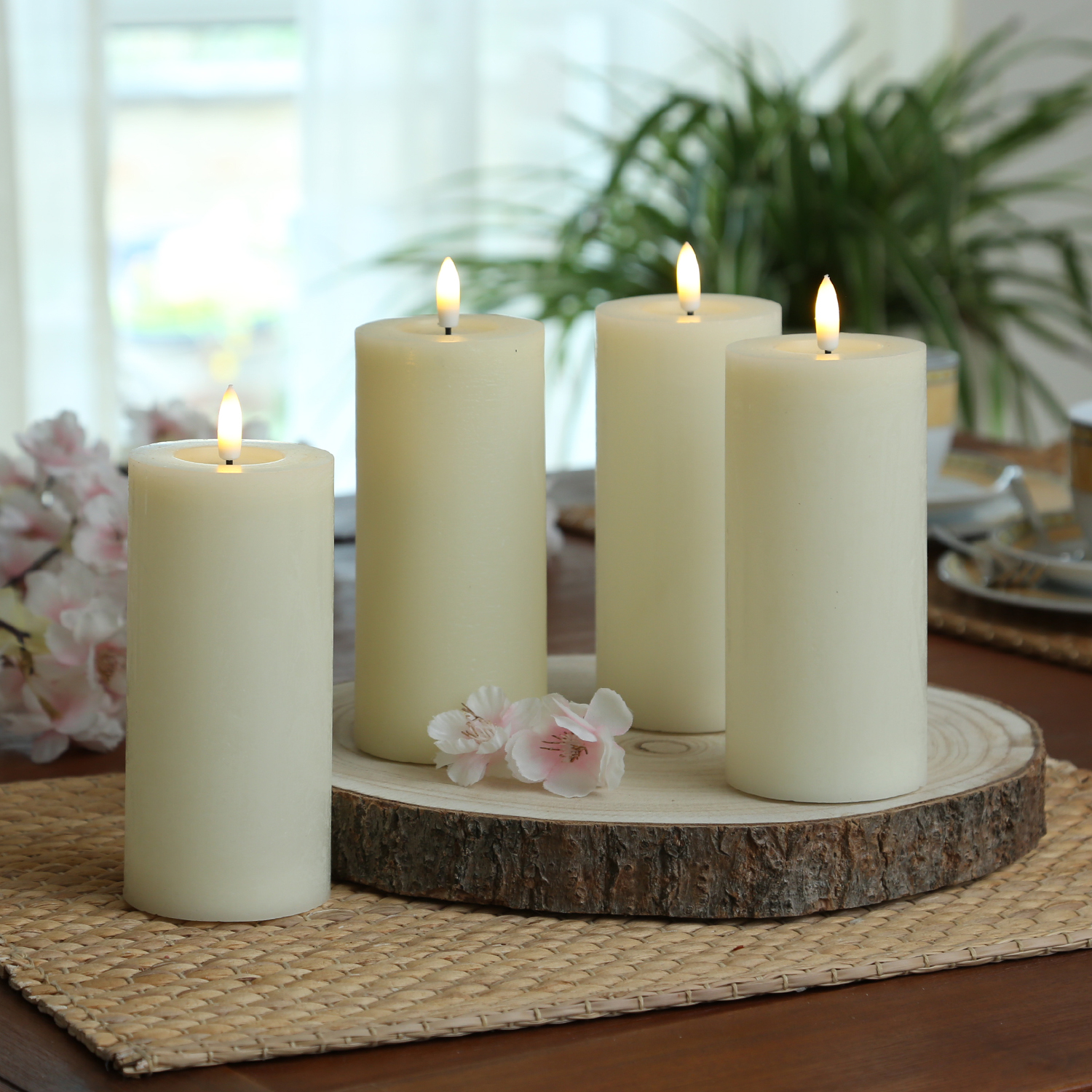 LED Kerzenset LINA - Rustik-Optik - Echtwachs - H: 15cm - D: 7cm - Timer - creme - 4er Set