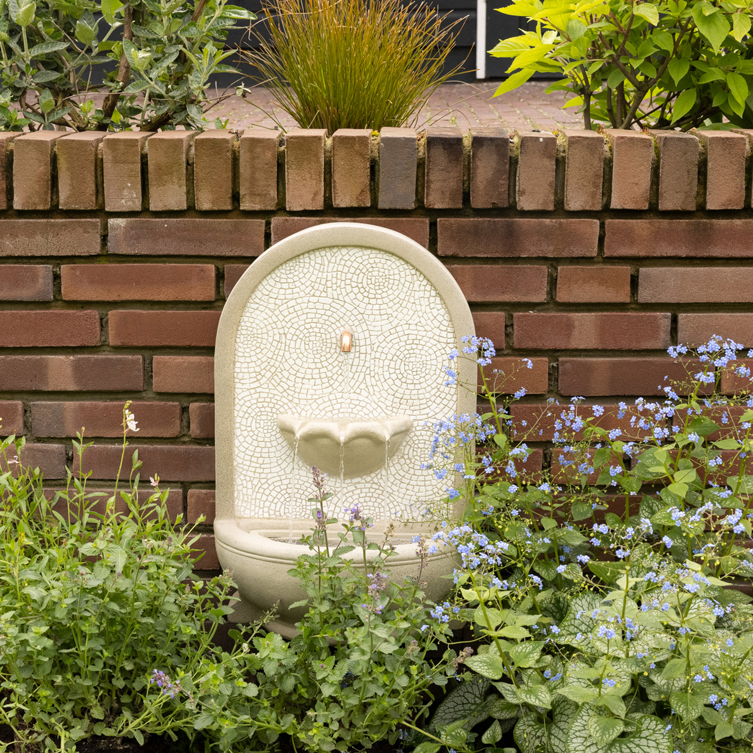 Brunnen - Wand- und Standbrunnen - rund - GRC Beton - H: 54cm - Außen - sandfarben