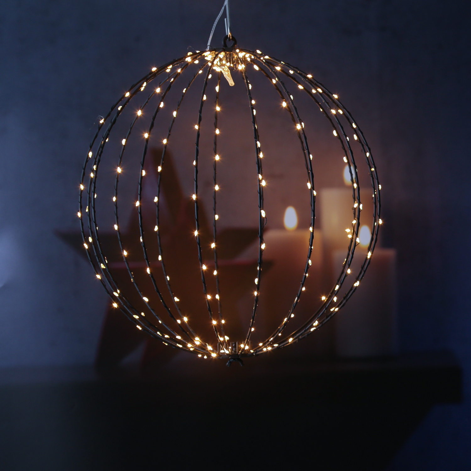 LED Drahtkugel - 3D Leuchtkugel - D: 38cm - 240 bernstein LED - faltbar - 8 Modi/Timer - Innen/Außen