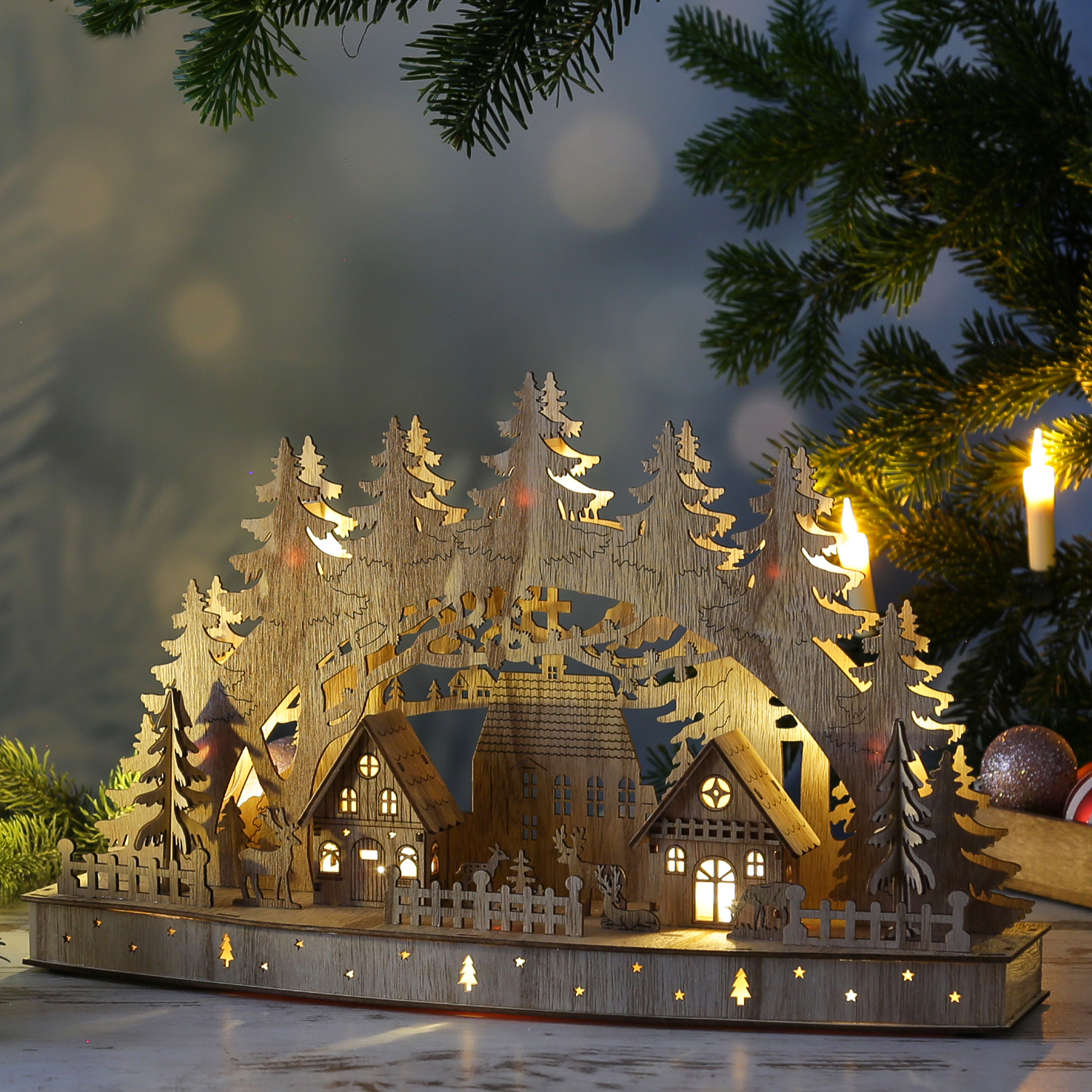 LED Schwibbogen Weihnachtsdorf - Holz - 10 warmweiße LED - H: 26,5cm - Timer - Batterie