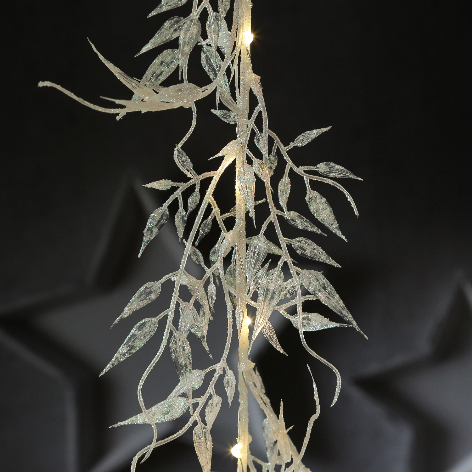 LED Drahtlichterkette Blätter mit Glitzer - 30 warmweiße LED - L: 150cm - Timer - Batterie - weiß