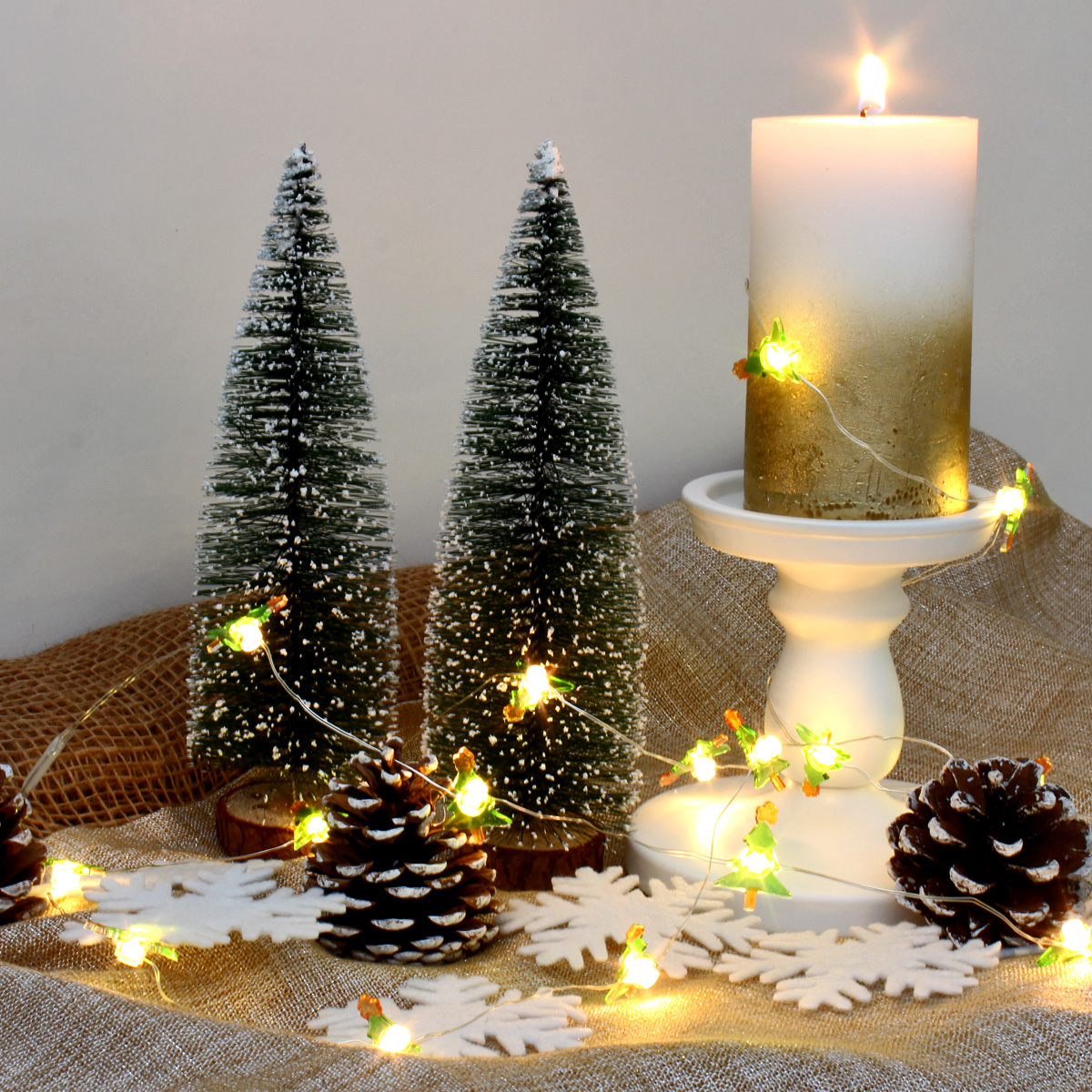 LED Drahtlichterkette TANNENBAUM - 20 warmweiße LED - L: 1,90m - Timer - Batterie