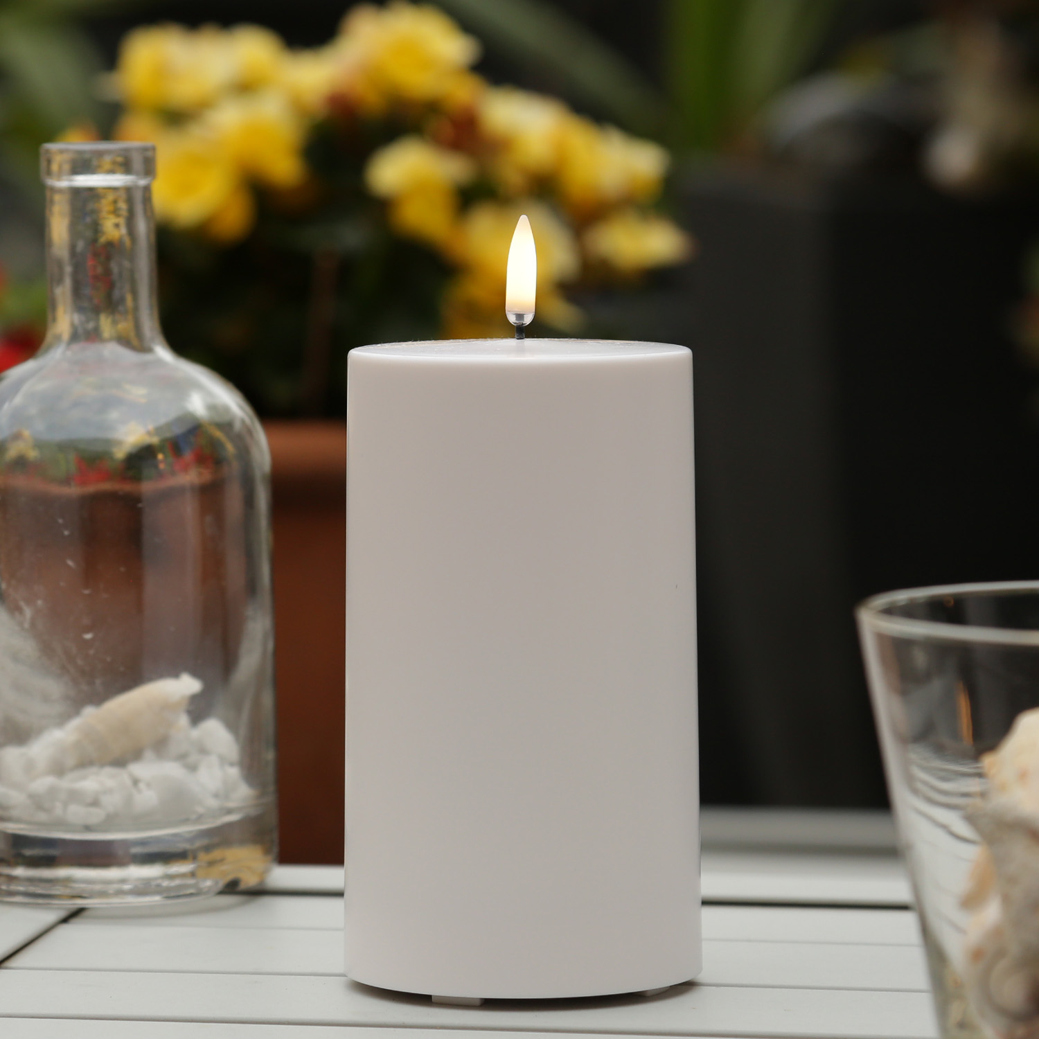 LED Kerze THEA - Kunststoff - Timer - H: 15cm - D: 8,4cm - bis zu 2500 Std.  - für Außen - weiß