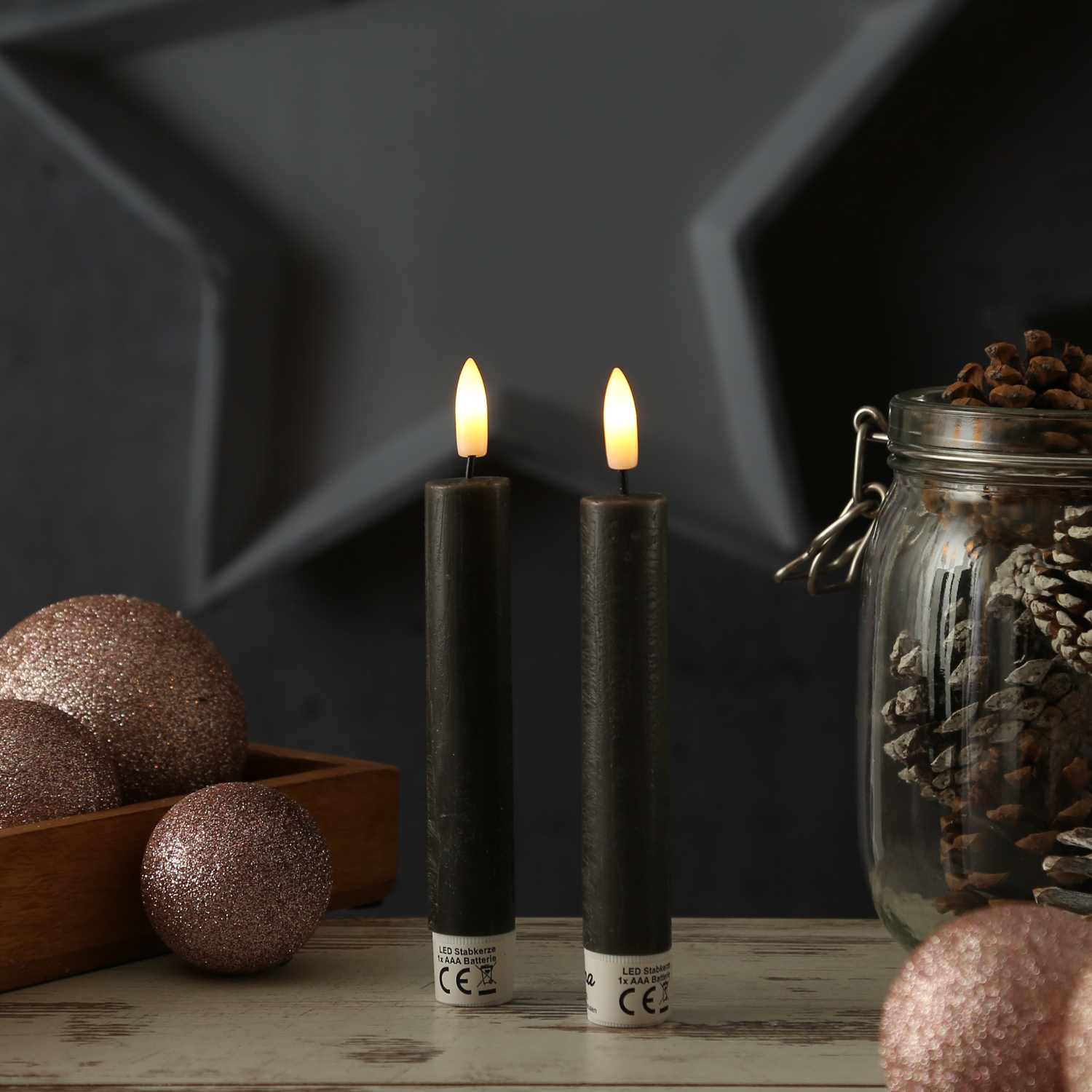 LED Stabkerzen LINA - Rustik-Optik - Echtwachs - 3D Flamme - H: 16cm - Timer - schwarz - 2er Set