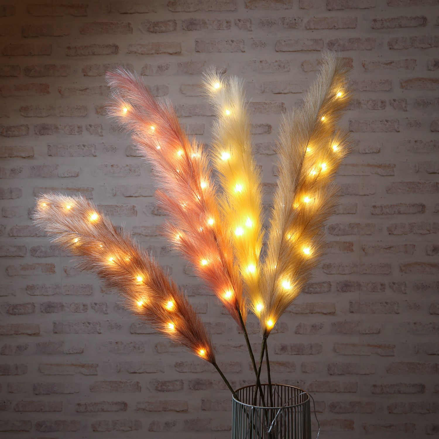 LED Zweig Federbüschel - Pampasgras - 15 warmweiße LED - H: 118cm - Timer - für Innen - khaki