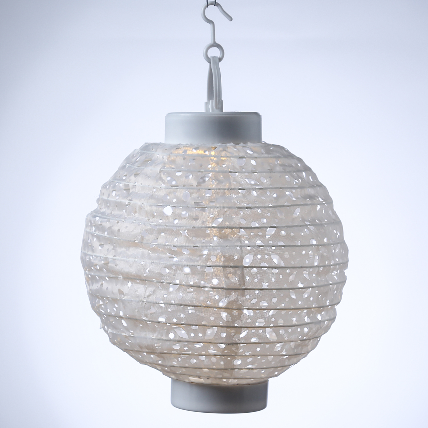 LED Solar Lampion - mit Muster - warmweiße LED - H: 23cm - D: 20cm - Lichtsensor - weiß