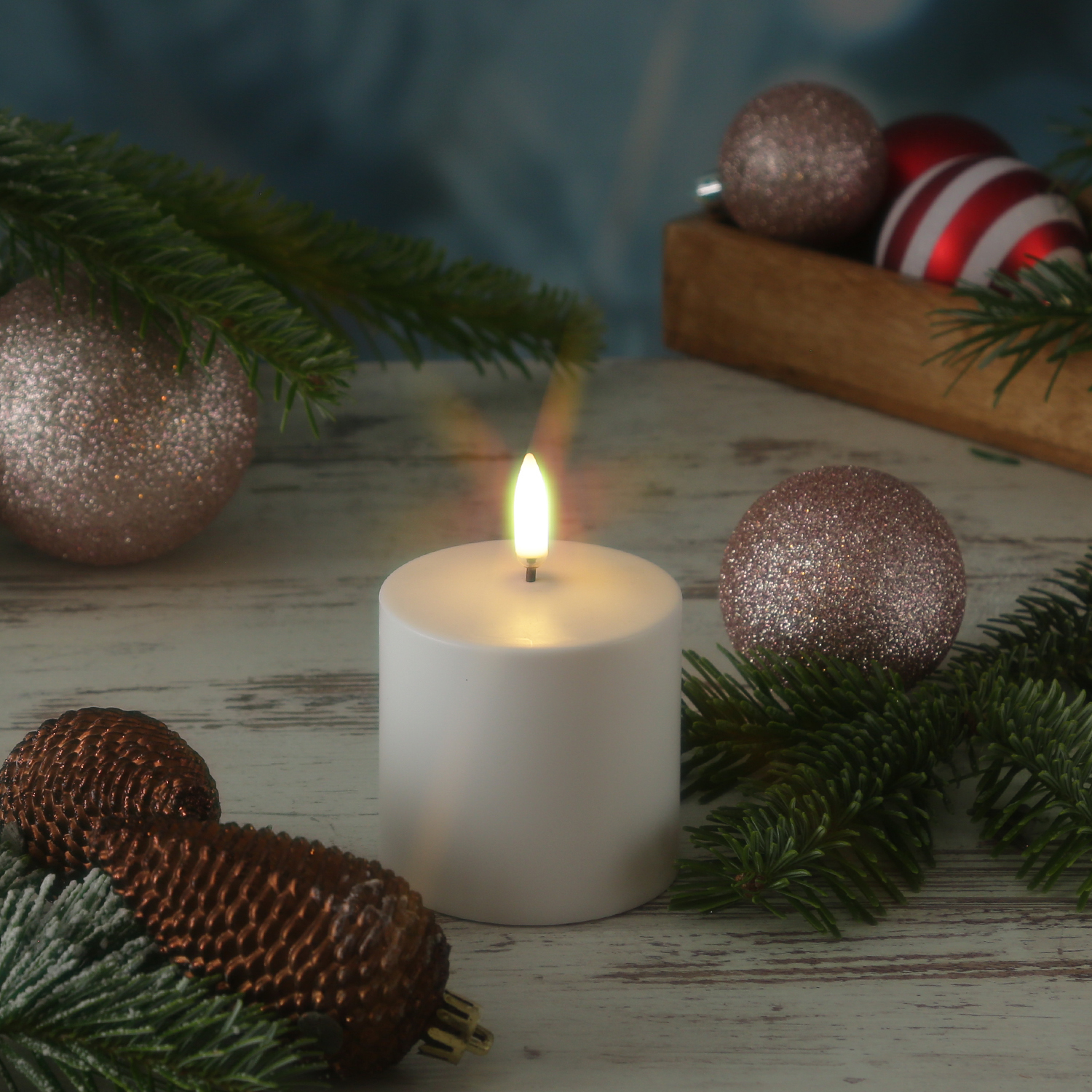 LED Kerze - wiederaufladbar - H: 6,8cm - D: 6,8cm - Timer - Kunststoff - weiß - für Außen