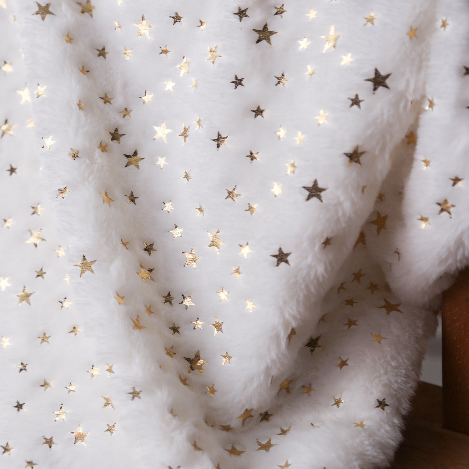 Weihnachtsbaumdecke Sterne - Baumteppich - Polyester - D: 90cm - rund - weiß, gold