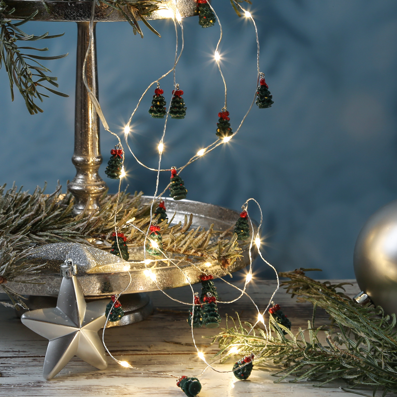 LED Lichterkette Weihnachtsbäume - 10 warmweiße LED - L: 1,35m - Timer - Batteriebetrieb