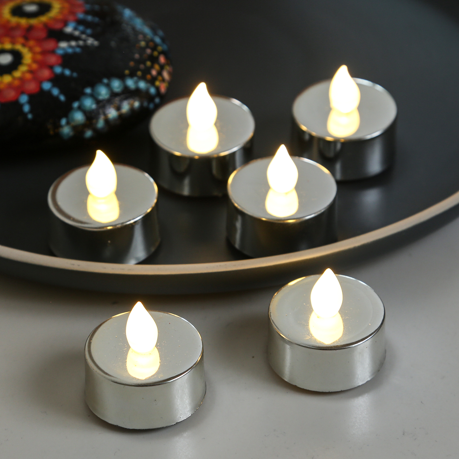 LED Teelicht - warmweiße flackernde Flamme - Batteriebetrieb - D: 3,8cm - silber - 6er Set