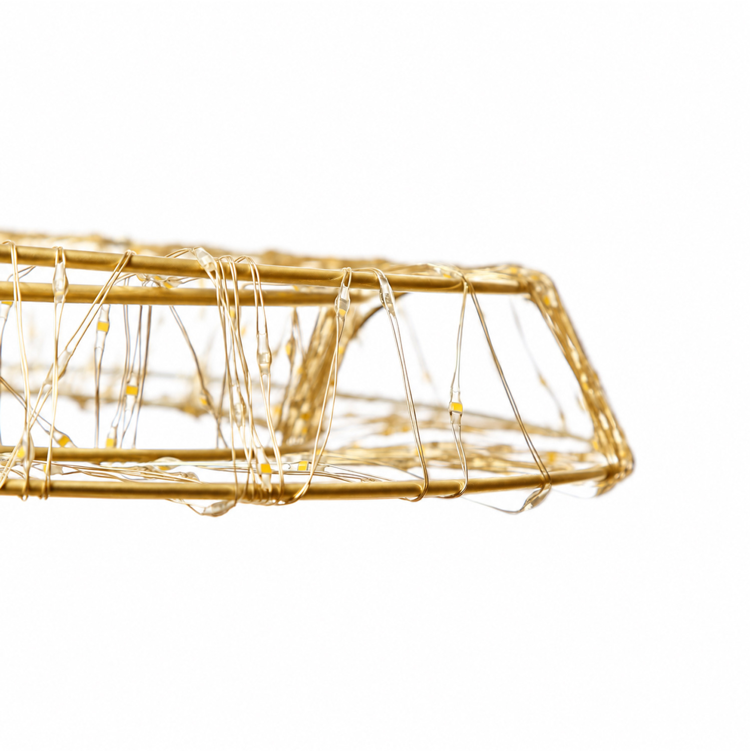 LED Kranz abgeflacht - goldener Lichterkranz mit 400 LED - D: 30cm - 8Modi/Timer - Innen/Außen