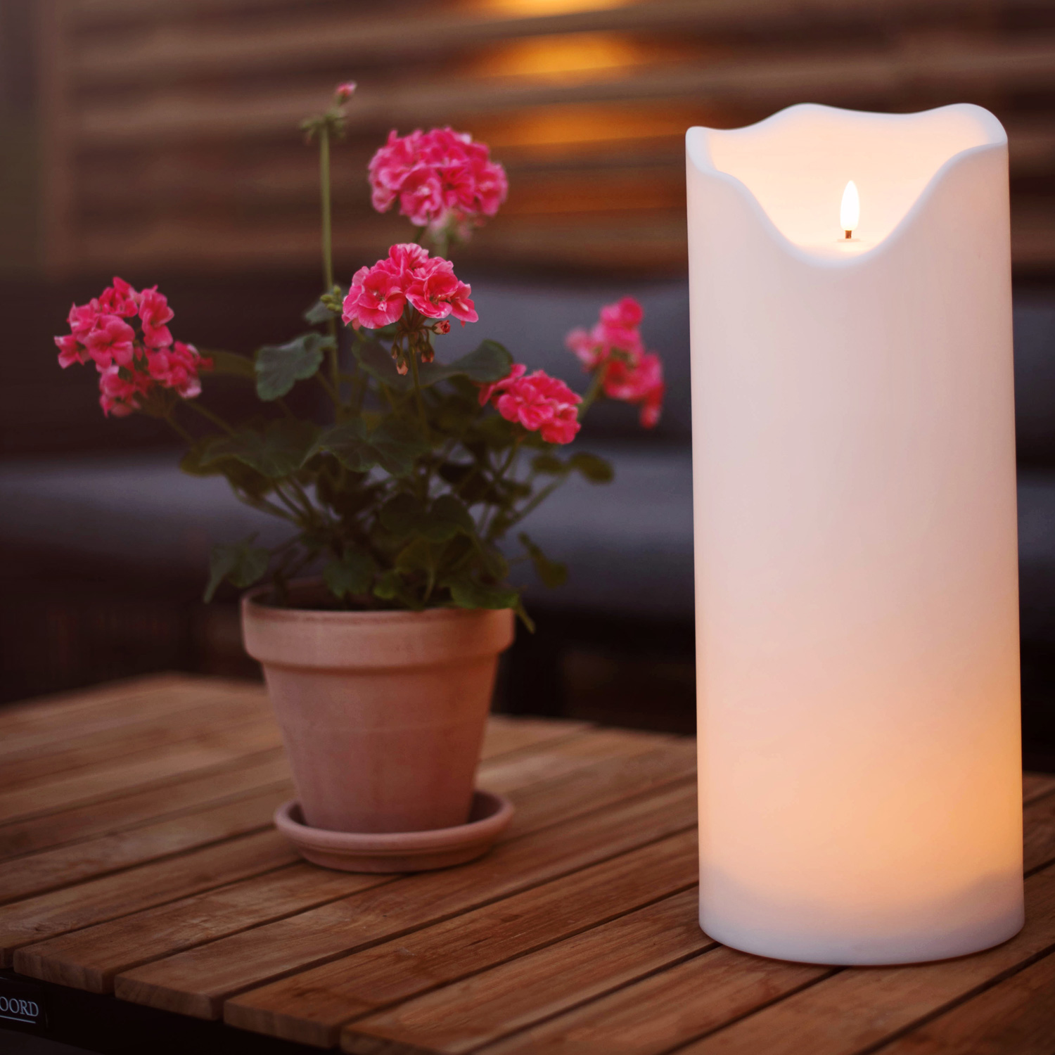 XXL LED Kerze - Outdoorkerze - H: 37,5cm/D: 10cm - Timer/Sensor - für Innen/Außen