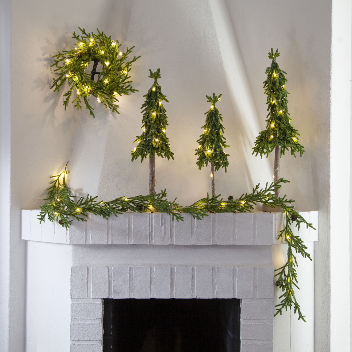 LED Tannenbaum Lummer - stehend - Tischbaum - 15 warmweiße LED - H: 55cm - Batteriebetrieb - grün
