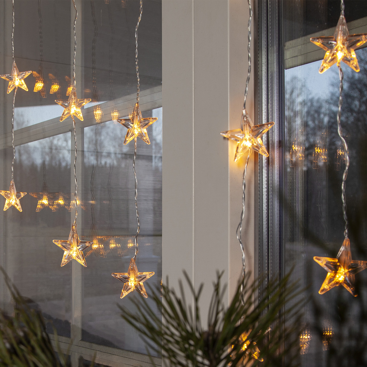 LED Lichtervorhang STERNE - 64 warmweiße LED - L: 1,2m - H: 1m - Trafo - für Innen